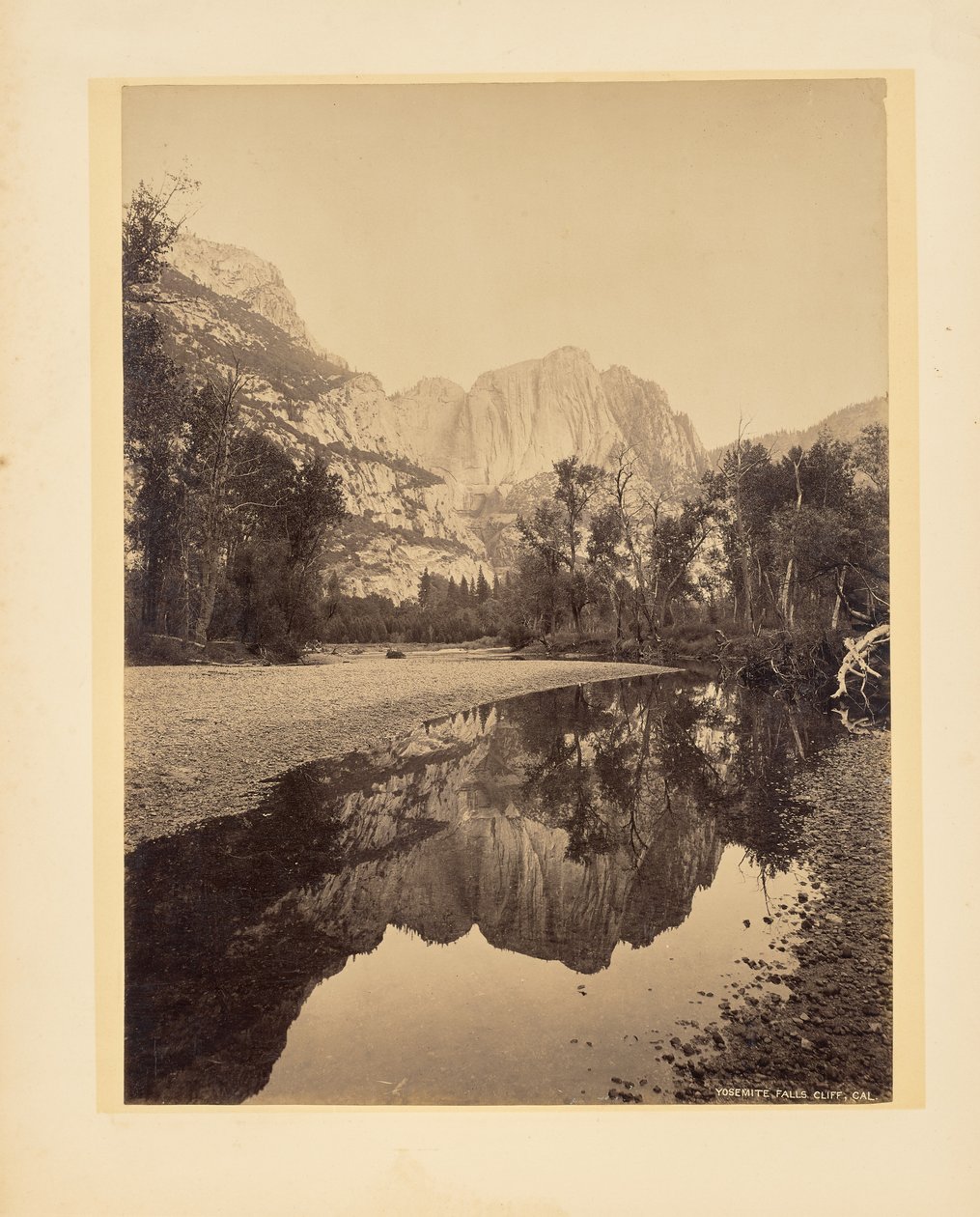 Yosemite Falls, Cliff, Californien af John K. Hillers