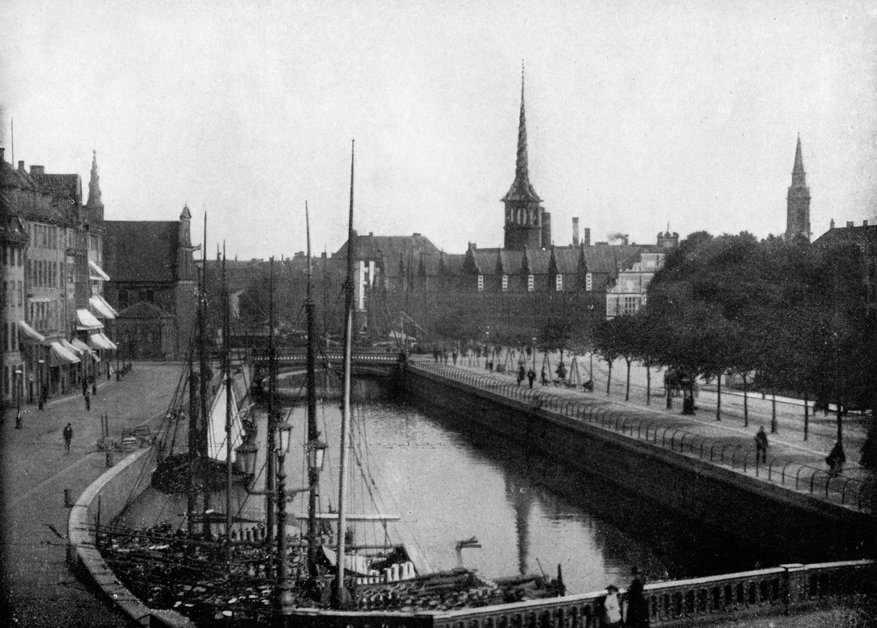 Gadebillede i København, Danmark, 1893. af John L. Stoddard