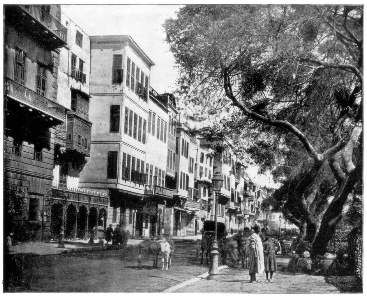 Ezbekiyeh and Street Scene, Cairo, Egypten, slutningen af det 19. århundrede af John L. Stoddard