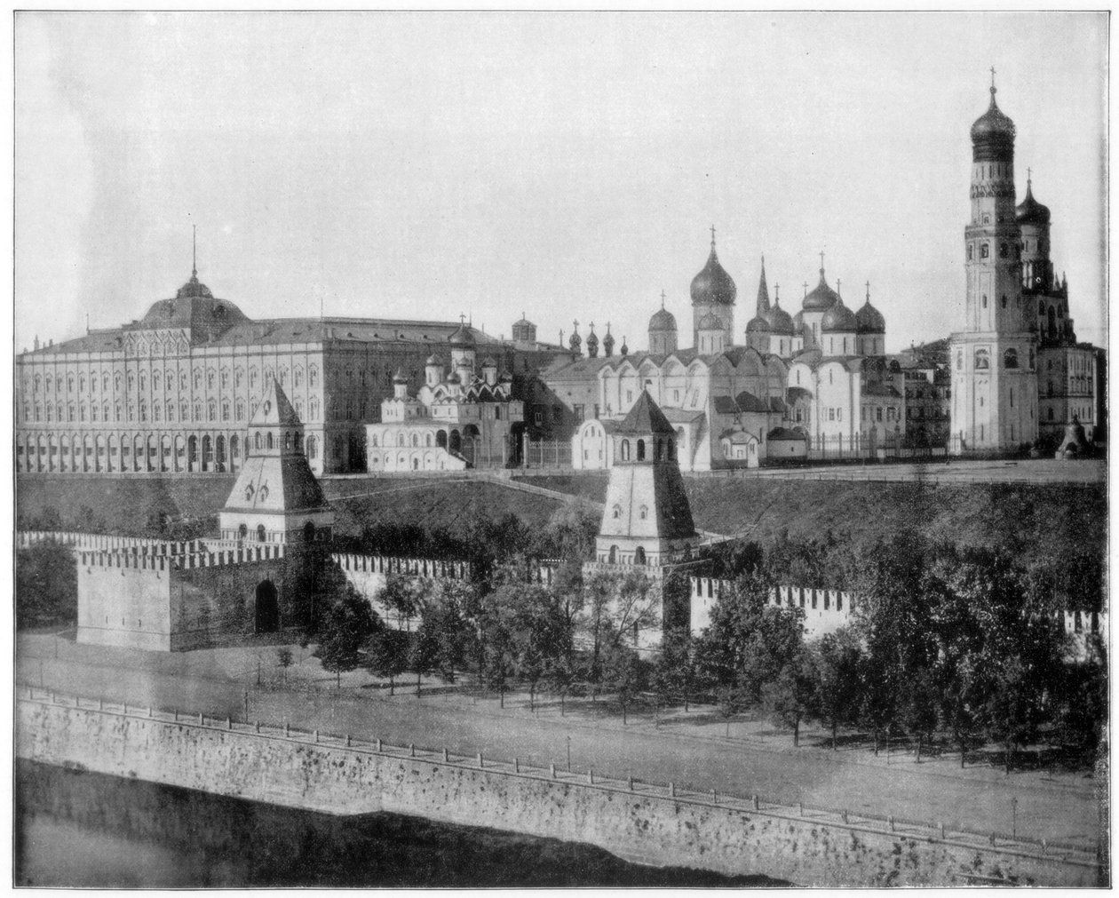 Kreml, Moskva, slutningen af det 19. århundrede af John L. Stoddard
