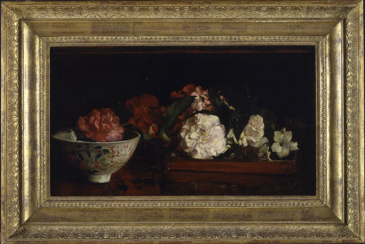 Blomster i japansk bakke på mahognibord (olie på panel) af John La Farge or Lafarge