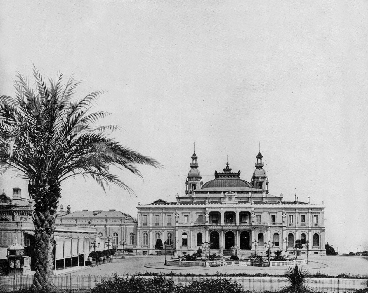 Monte Carlo kasino bygget i 1863 af Charles Garnier (s/h foto) af John Lawson Stoddard
