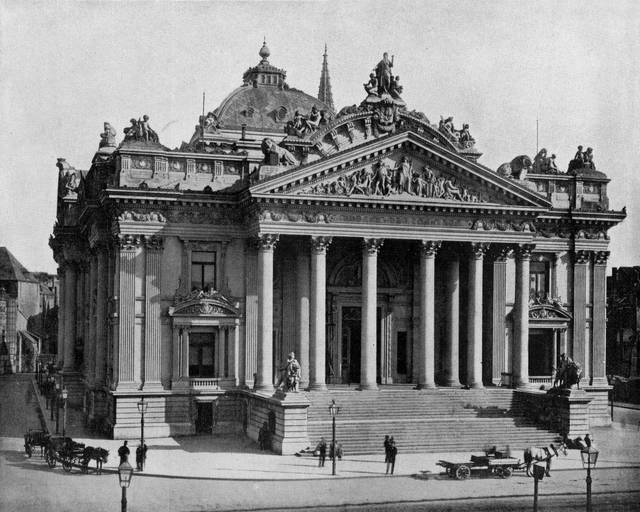 Børsen i Bruxelles, ca. 1900 (s/h foto) af John Lawson Stoddard