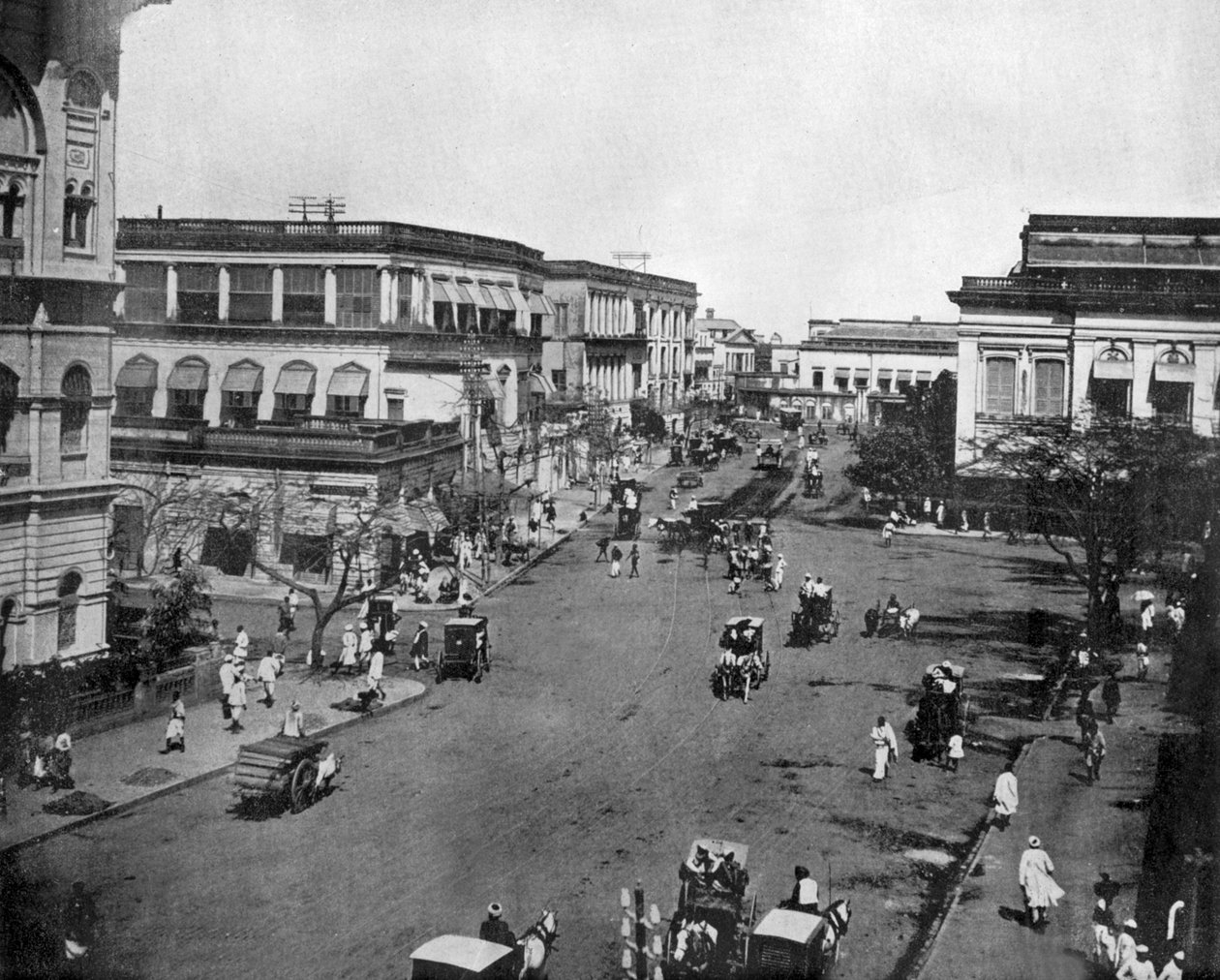 Street of Clive i Calcutta i Indien foto af John Lawson Stoddard (1850 1931) Rejsende og konferenceholder Uddannelsesudgivelse for -Chicago (s/h-foto) af John Lawson Stoddard