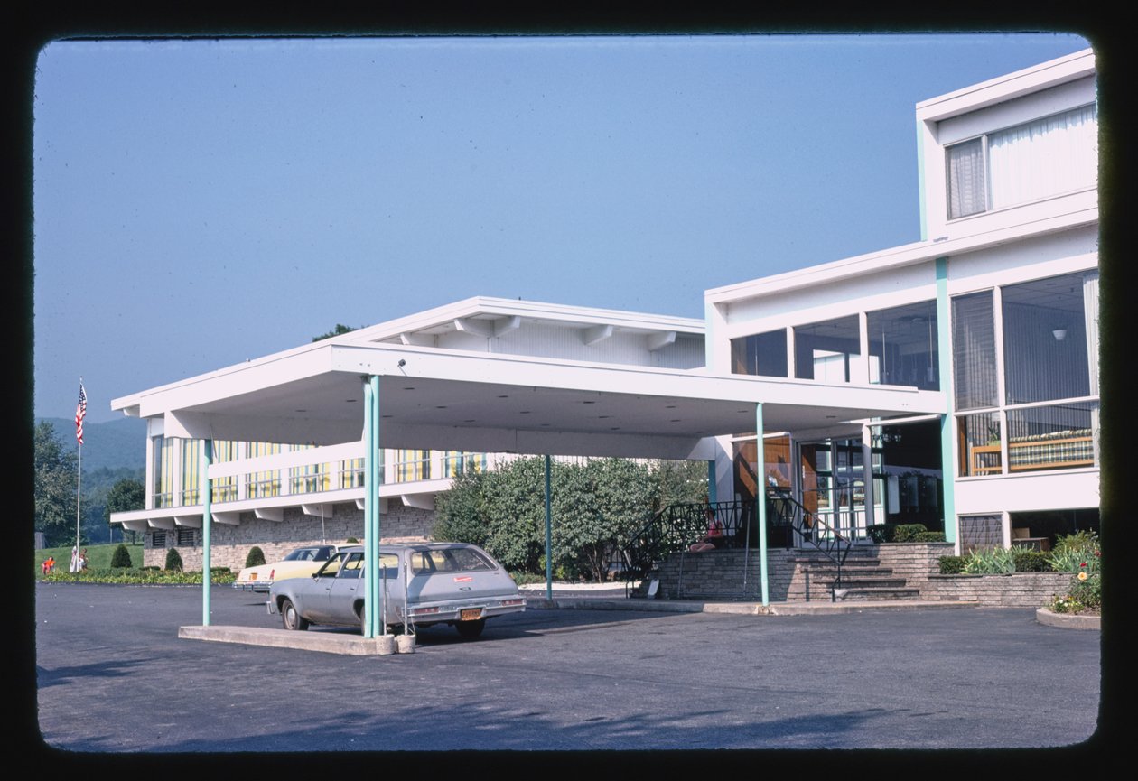 Homowack Hotel and Lodge, Spring Glen, New York, USA af John Margolies