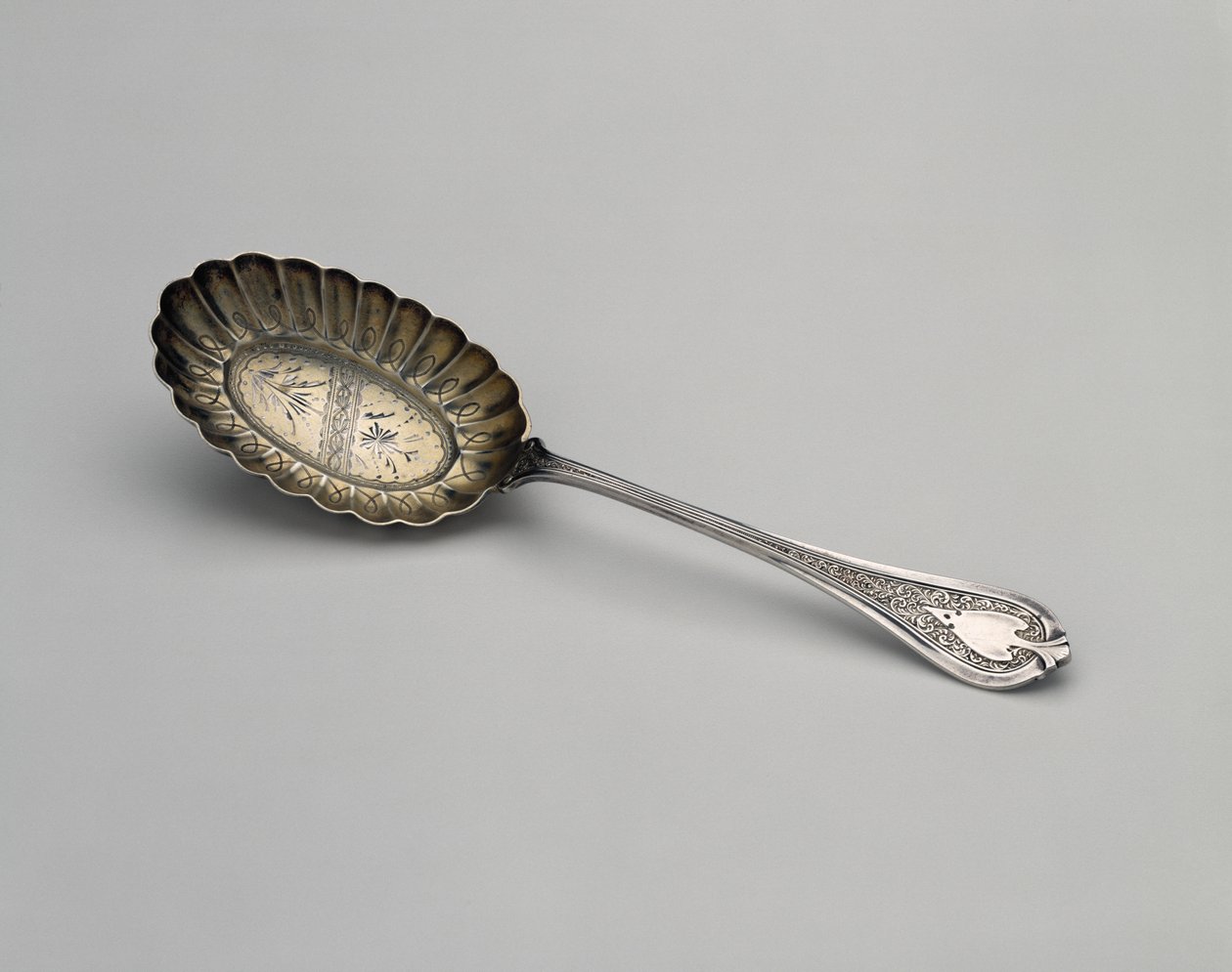 ske, ca. 1870 (sølv med sølvforgyldning) af John R. Wendt