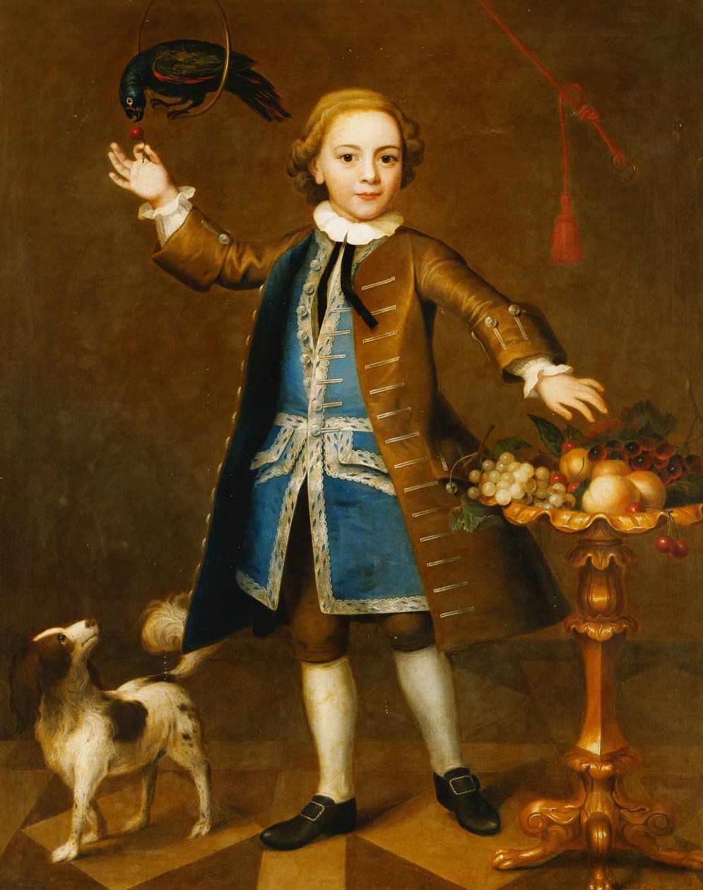 Portræt af en dreng, i fuld længde, i en brun frakke, blå vest med sølvfletning, holder et kirsebær til en papegøje, en spaniel ved siden af, med frugter på et stativ, 1741 af John Theodore Heins