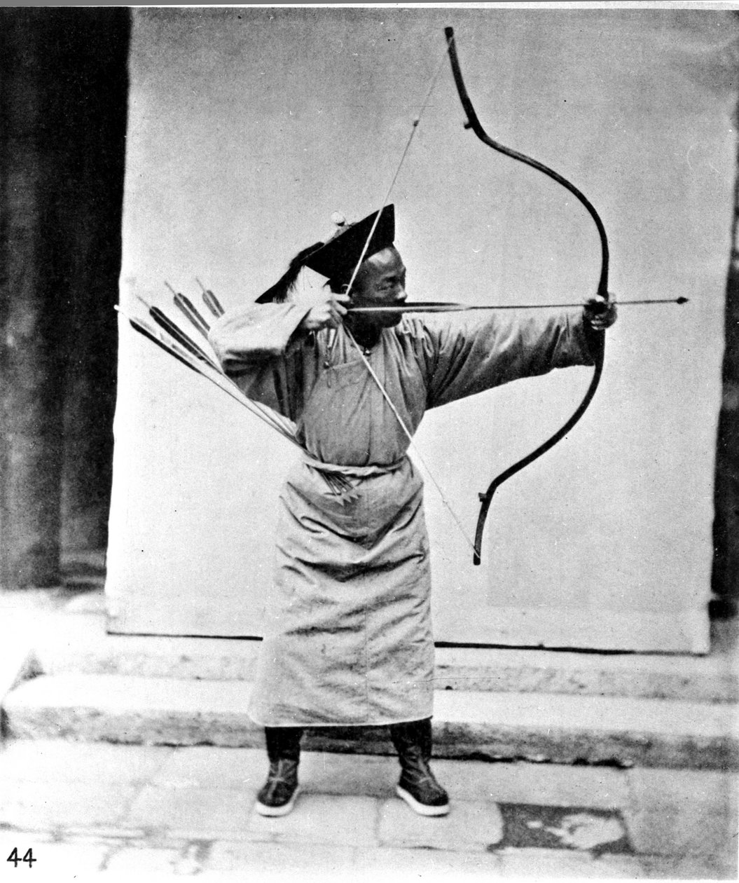 Kina, bueskytte, ca. 1870 (foto) af John Thomson