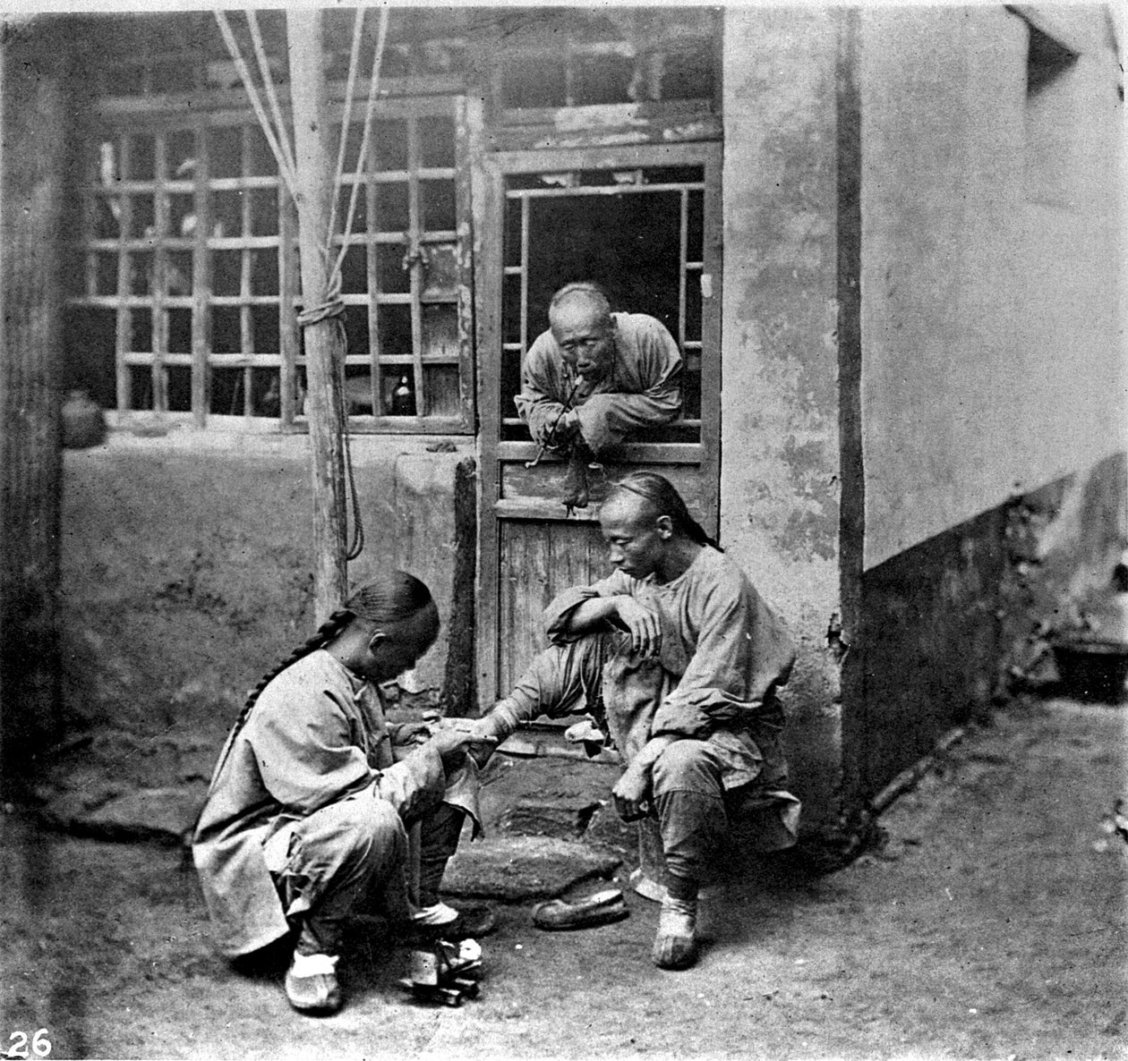 Kina, pedicure, ca. 1870 (foto) af John Thomson