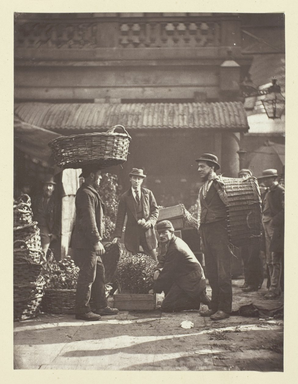 Covent Garden Laborers af John Thomson