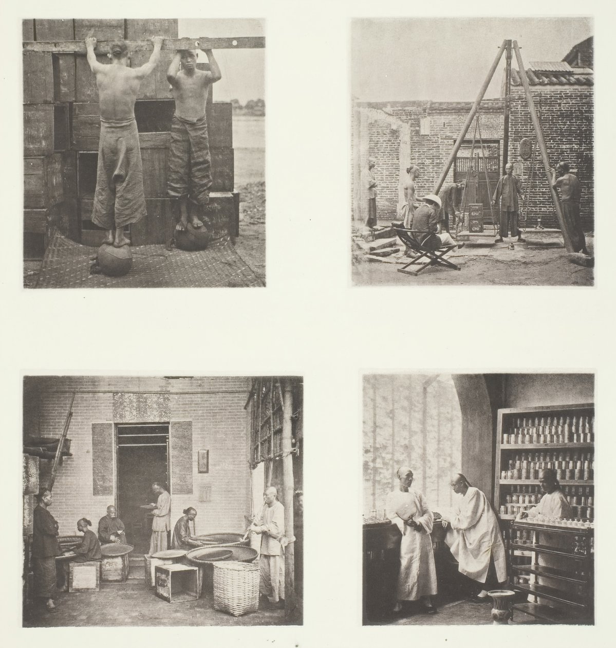 Rullende duftende kapers- og krudtteer, vejet te til eksport, et tehus..., ca. 1868. af John Thomson