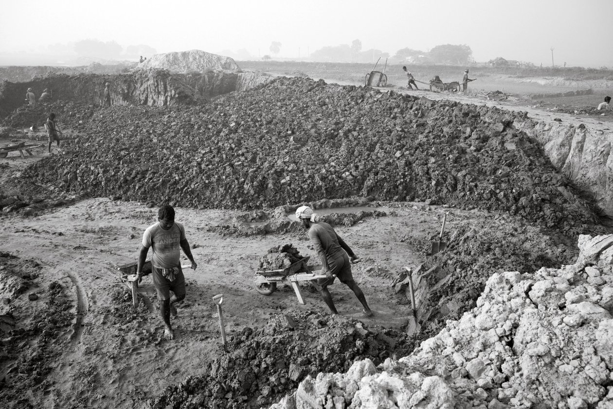 Murstensfabrikker i Kolkata, Indien, 2016 (foto) af Jon Nicholson