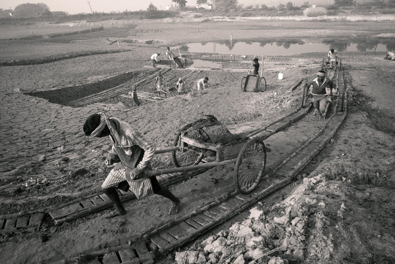 Murstensfabrikker i Kolkata, Indien, 2016 (foto) af Jon Nicholson