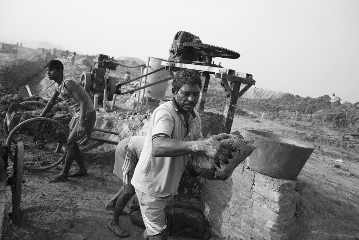 Murstensfabrikker i Kolkata, Indien, 2016 (foto) af Jon Nicholson