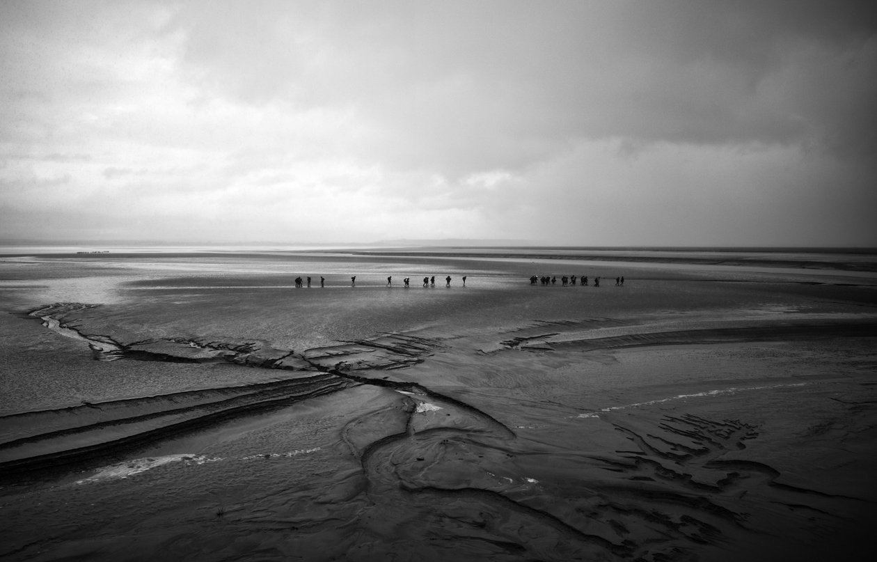 På vej til Mont St Michel, 2022 (foto) af Jon Nicholson