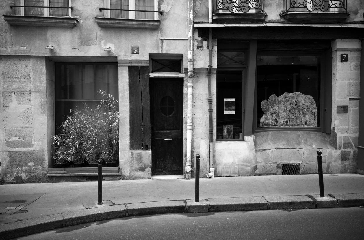 Paris i foråret, 2022 (foto) af Jon Nicholson