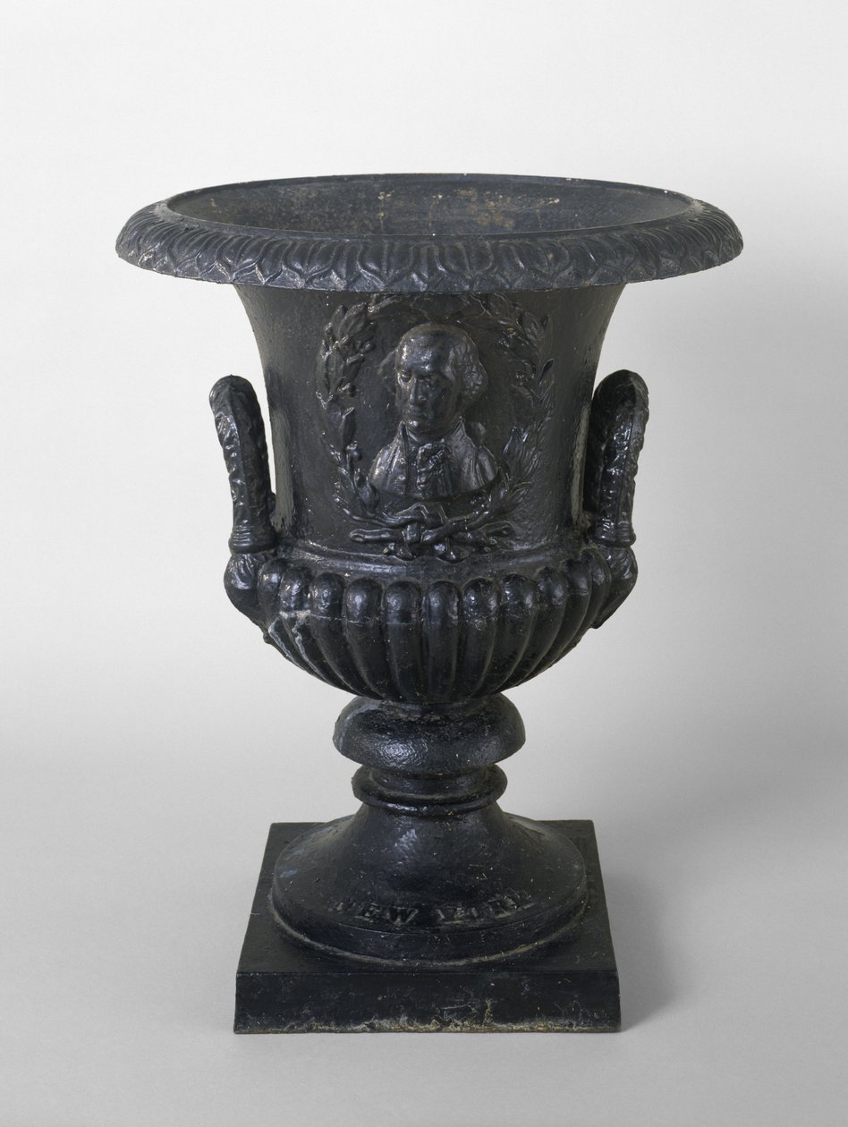 Washington Vase, ca. 1862 (støbejern) af Jordan L. Mott