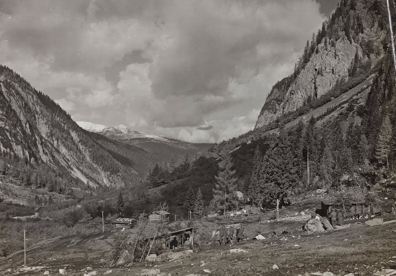 Album "Min verdenskrig - minder om den sydvestlige front i Kärnten, Italien, Trentino-Alto Adige) 31/03/1915-12/11/ 1918 - Josef Zohles Wien ": soldater i L-dalen af Josef Zohles
