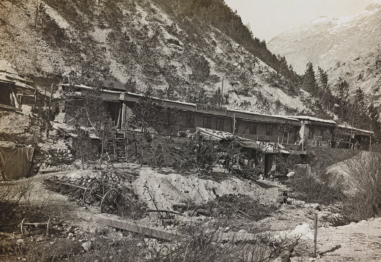 Album "Min verdenskrig - minder om den sydvestlige front i Kärnten, Italien, Trentino-Alto Adige) 31/03/1915-12/11/ 1918 - Josef Zohles Vienna ": militærkaserne (s/h foto) af Josef Zohles