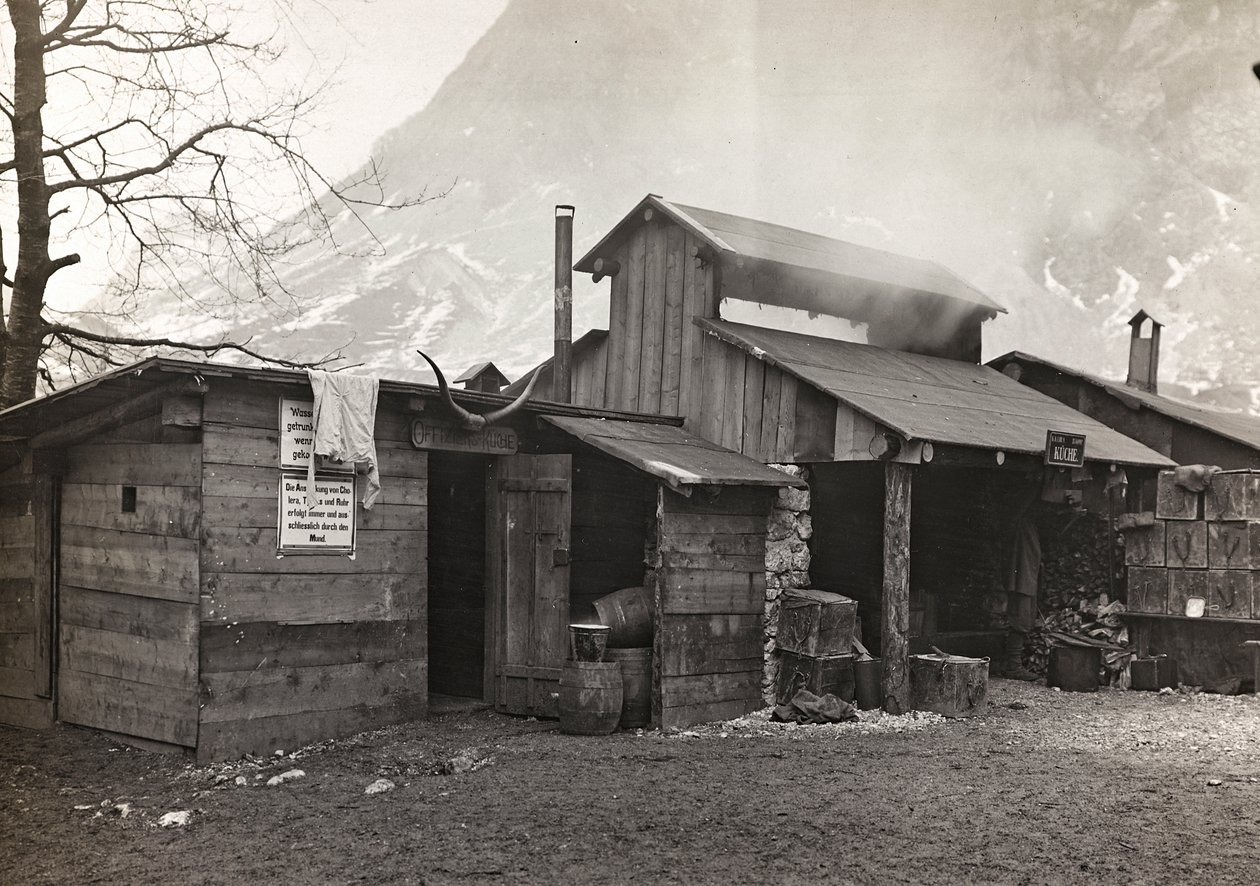 Album "Min verdenskrig - minder om den sydvestlige front i Kärnten, Italien, Trentino-Alto Adige) 31/03/1915-12/11/ 1918 - Josef Zohles Vienna ": militærkaserne i So. af Josef Zohles