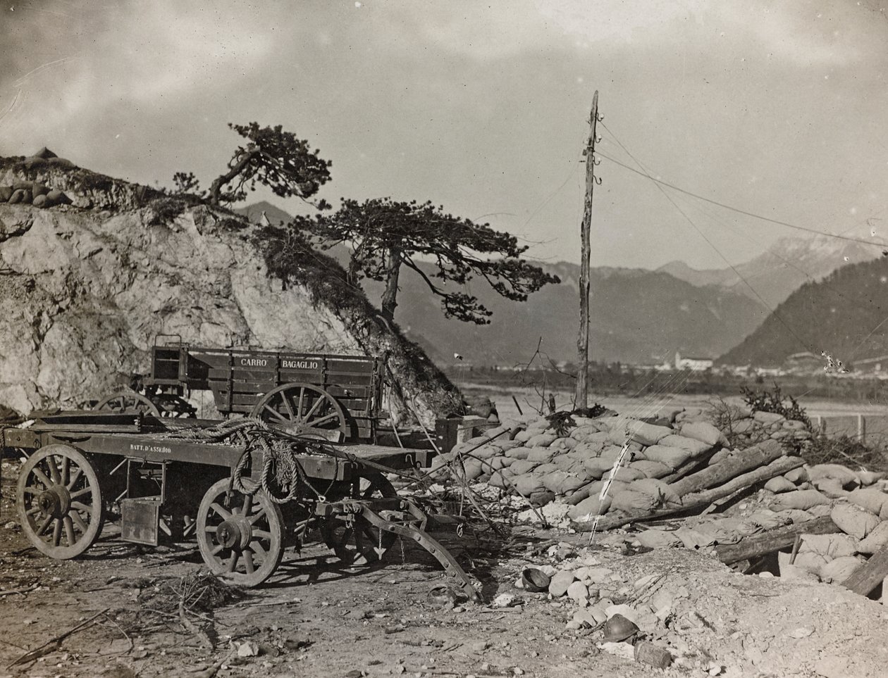 Album "Min verdenskrig - minder om den sydvestlige front i Kärnten, Italien, Trentino-Alto Adige) 31/03/1915-12/11/ 1918 - Josef Zohles Vienna ": militær tank på Taglia af Josef Zohles