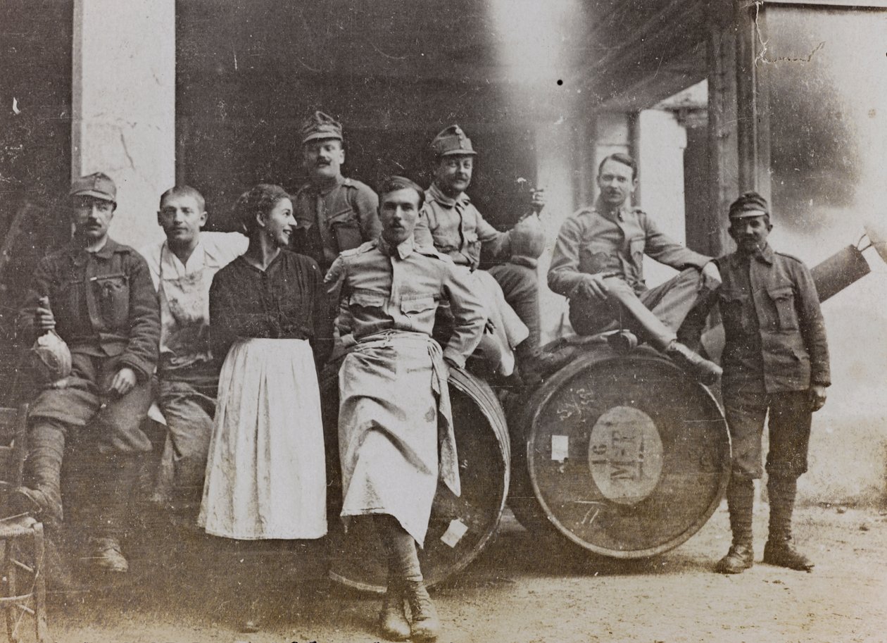 Album "Min verdenskrig - minder om den sydvestlige front i Kärnten, Italien, Trentino-Alto Adige) 31/03/1915-12/11/ 1918 - Josef Zohles Vienna ": gruppeportræt foran af Josef Zohles