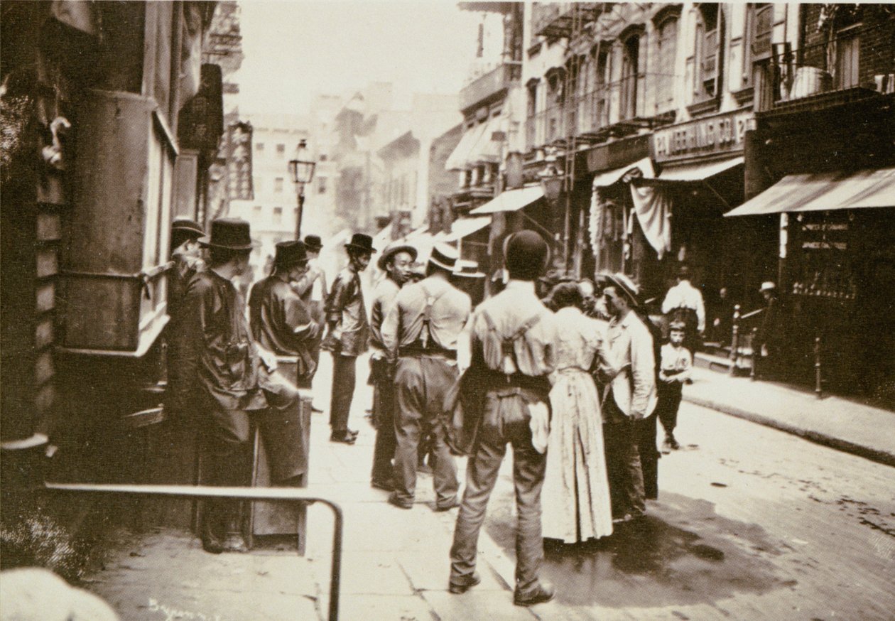 Pell Street i Chinatown, New York City, 1898 af Joseph Byron