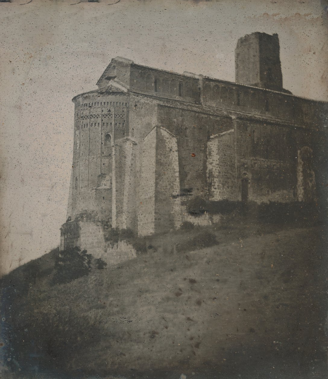 43. Toscanella Eglise de S. Pietro, apside, 1842. af Joseph Philibert Girault De Prangey
