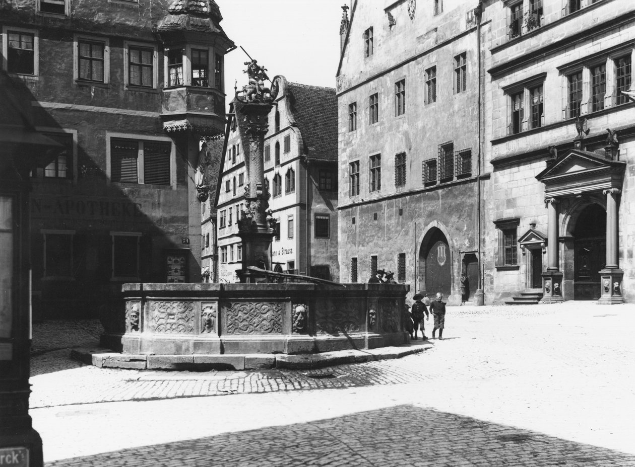 St. Georgs springvand, Rothenburg ob der Tauber, c.1910 af Jousset