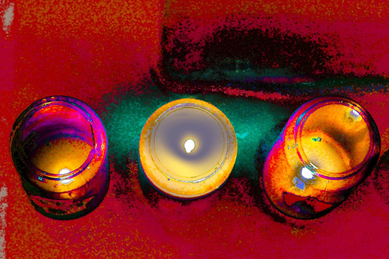 Soft Glow, fra serien Votive Candles, 2015 (fotografi) af Joy Lions