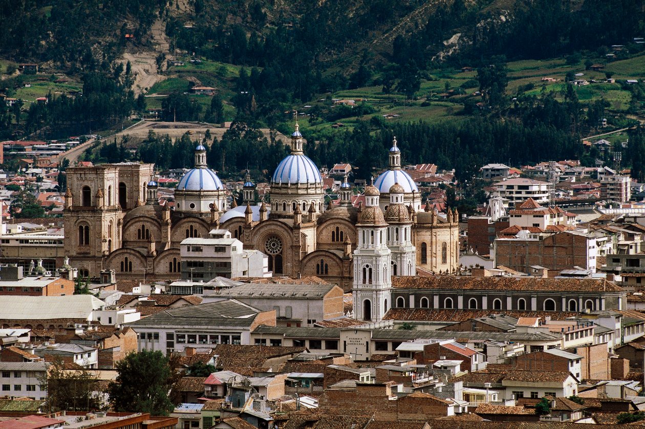 Udsigt over Cathedral of Immaculate Conception eller New Cathedral, designet af Juan Bautista Stiehle (1829-1899), Cuenca (UNESCOs verdensarvsliste af Juan Bautista Stiehle