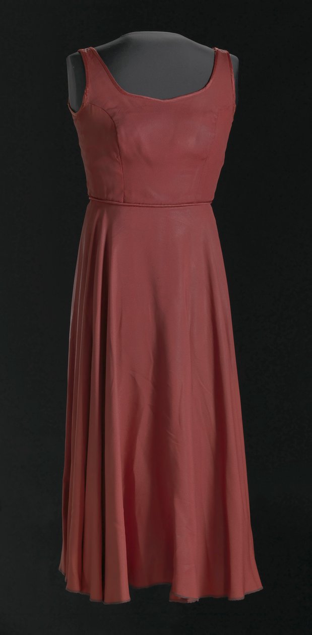 Kostumekjole til Lady in Red fra til farvede piger... på Broadway, 1976-1978. af Judy Dearing