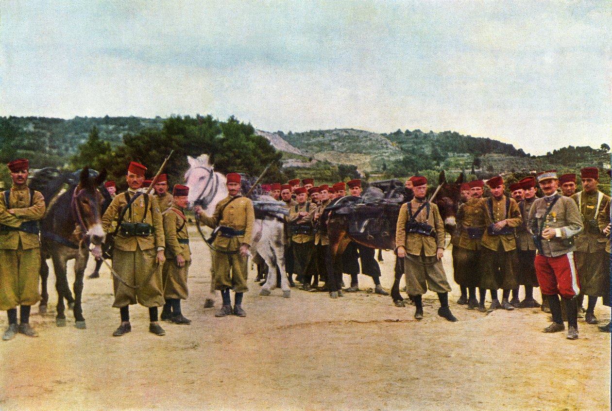 Marokkanske riffelskytter og en fransk officer under slaget ved Marne øst for Paris, september 1914 (autokrom) af Jules Gervais Courtellemont