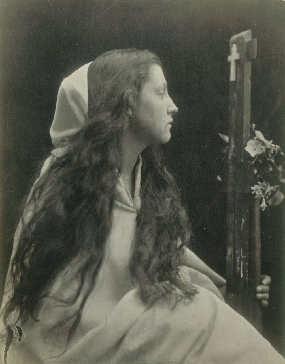 (»Dame med et krucifiks«) Mary Ann Hillier af Julia Margaret Cameron