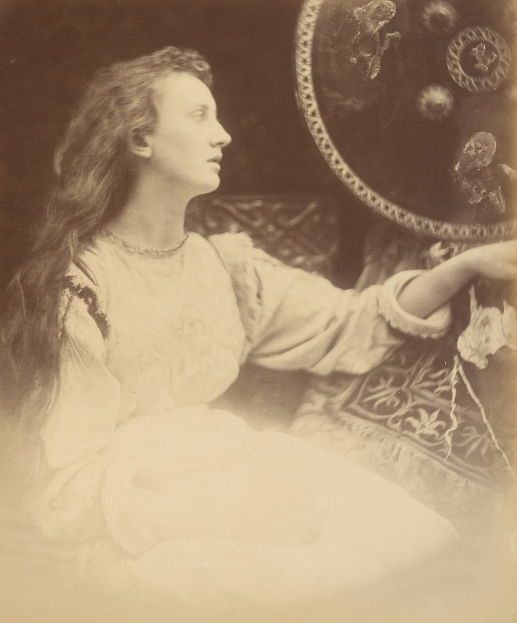 Elaine the Lily - Maid of Astolat, 1874. af Julia Margaret Cameron