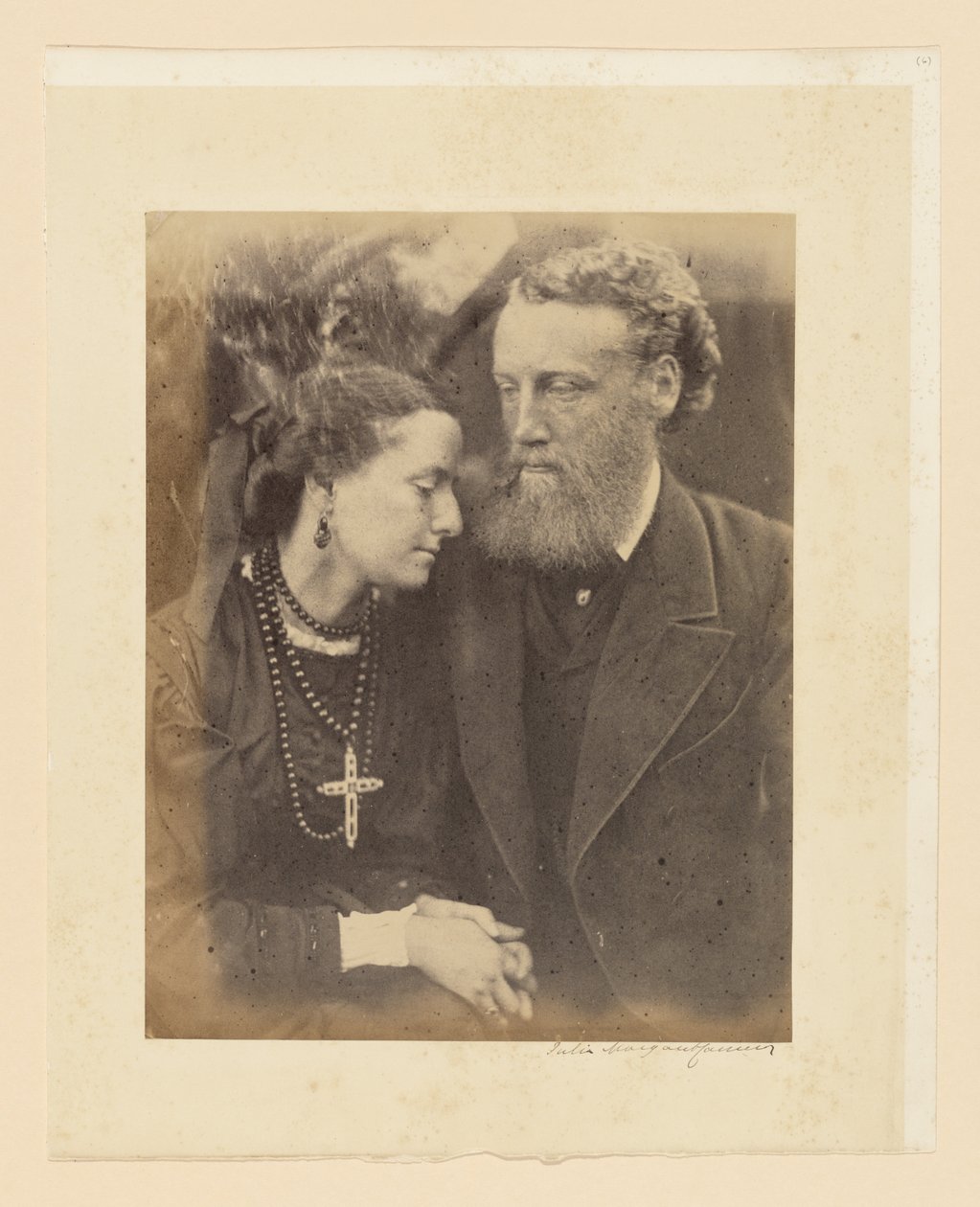 [Oberstløjtnant Robert James Loyd-Lindsay og Harriet Sarah Loyd-Lindsay] af Julia Margaret Cameron