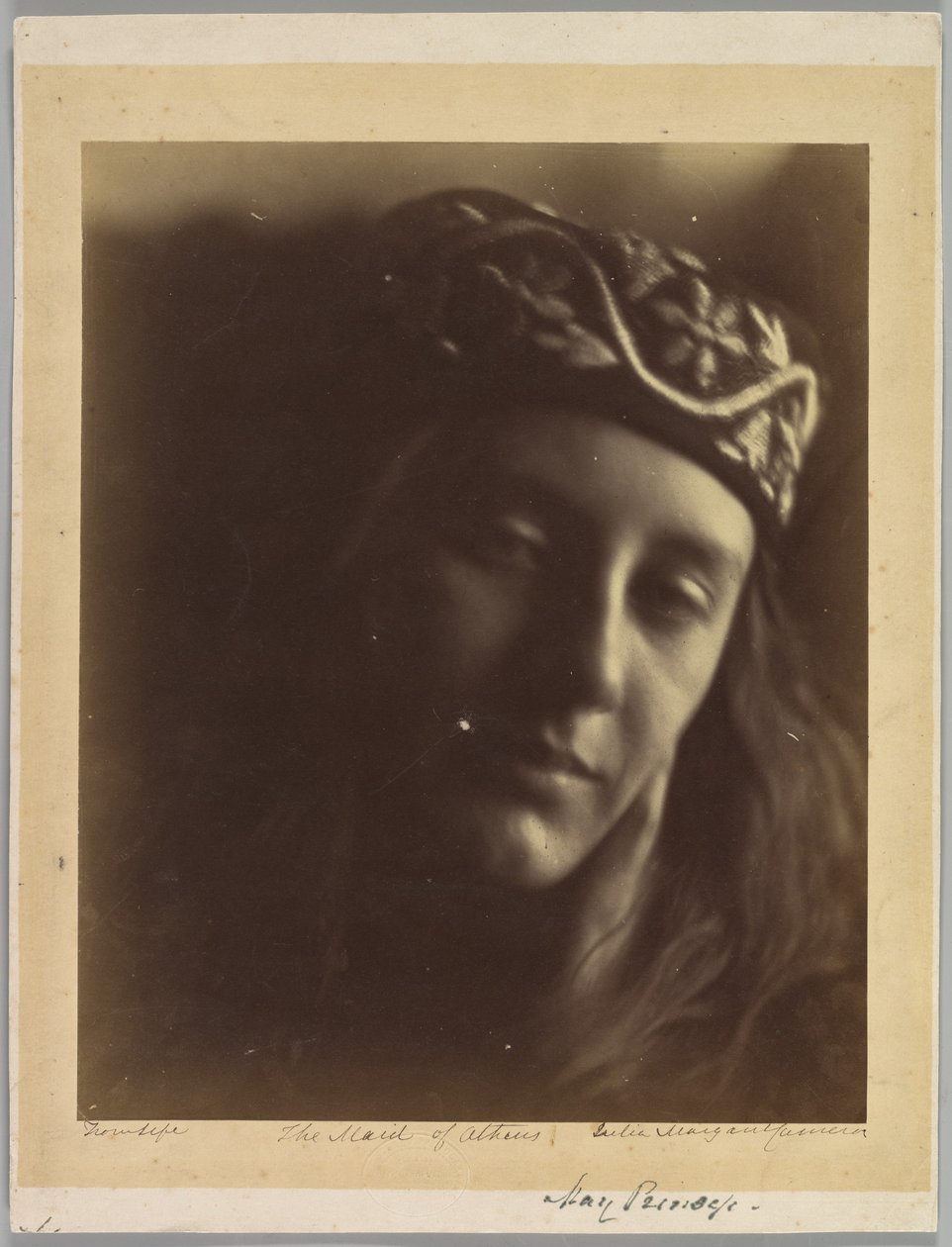 Pigen fra Athen (May Prinsep) af Julia Margaret Cameron