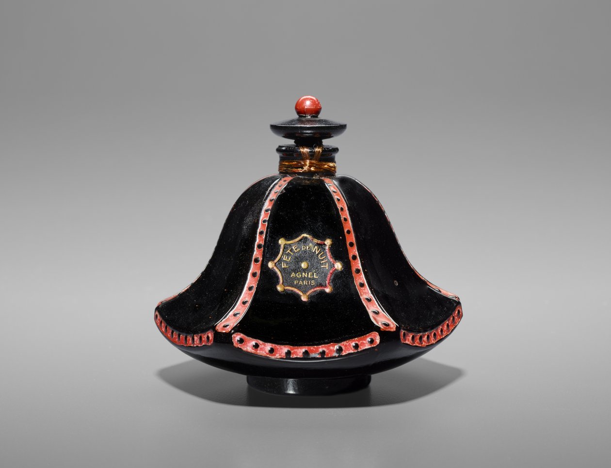 Natfest, ca.1930 (glas og tråd) af Julien Viard
