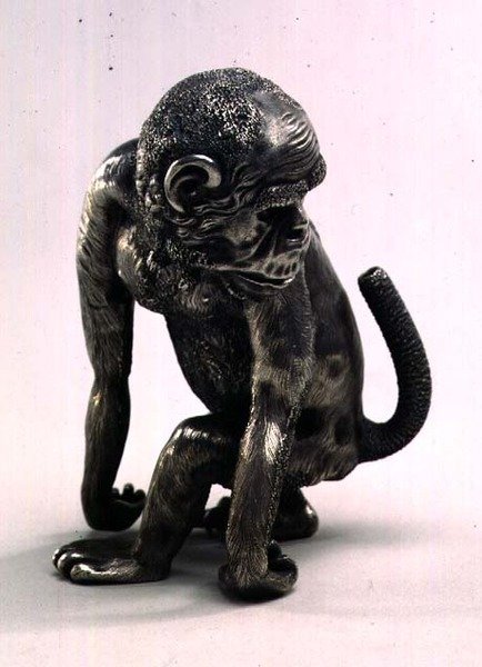 Figur af en abe lavet til Faberge, ca. 1896-1908 (sølv) af Julius Rappoport