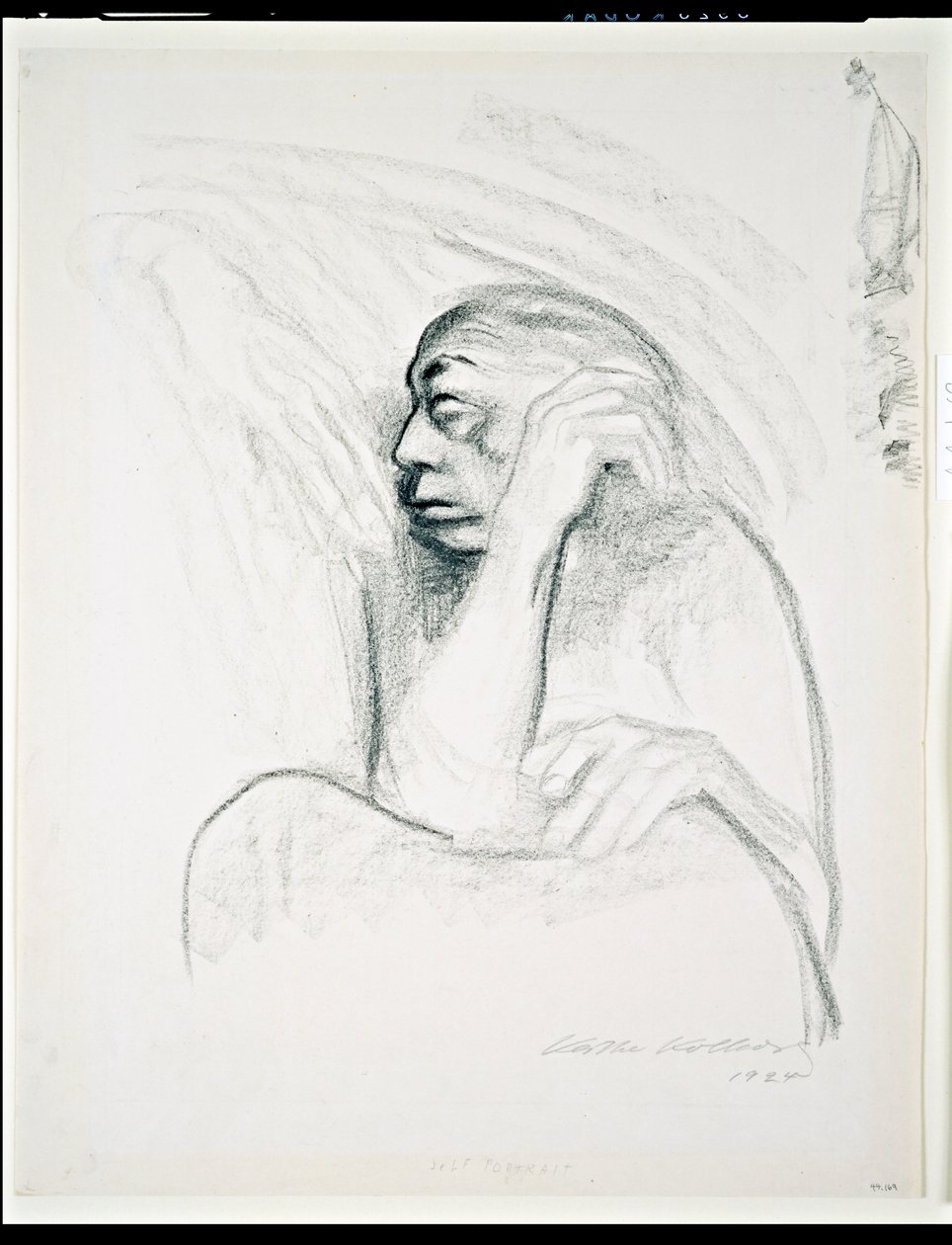 Selvportræt med dødens hånd, 1924 (trækul på papir) af Käthe Kollwitz
