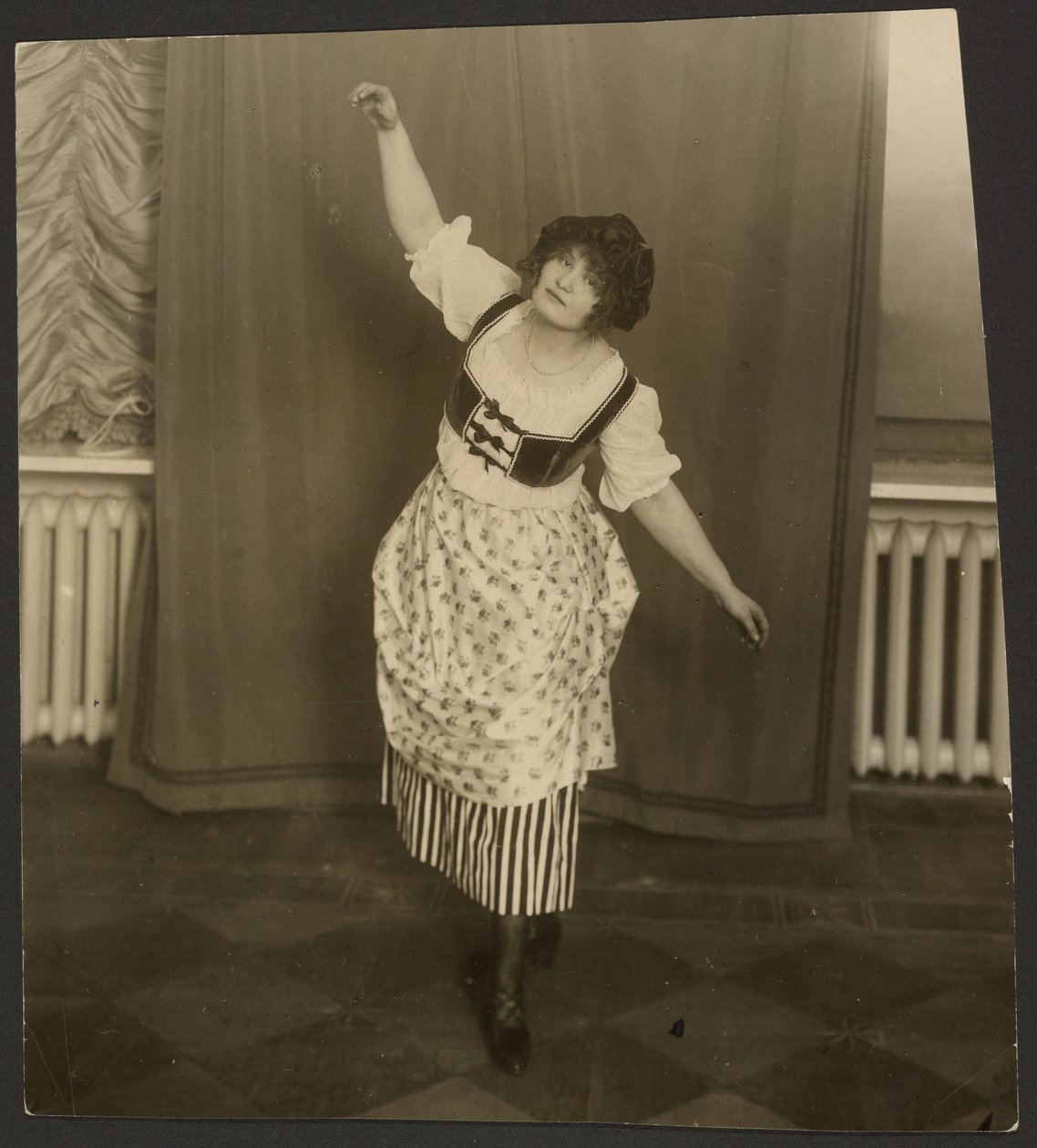Mlle Vera Gartang i balletten "Music Box" af Karl Karlovitz Bulla