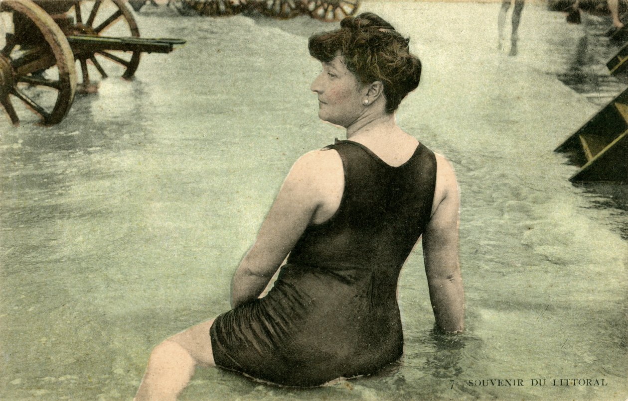 Kvinde i badedragt, ca. begyndelsen af 1900-tallet (postkort) af Alec Hunter