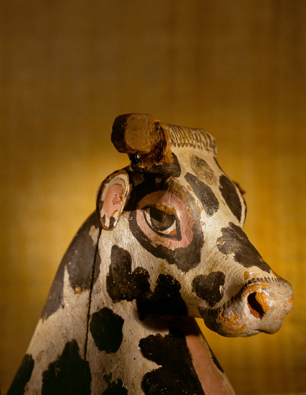 Hoved af kvæggudinde; Amenhotep II; KV35; Kongernes Dal, 2009 (foto) af Kenneth Garrett