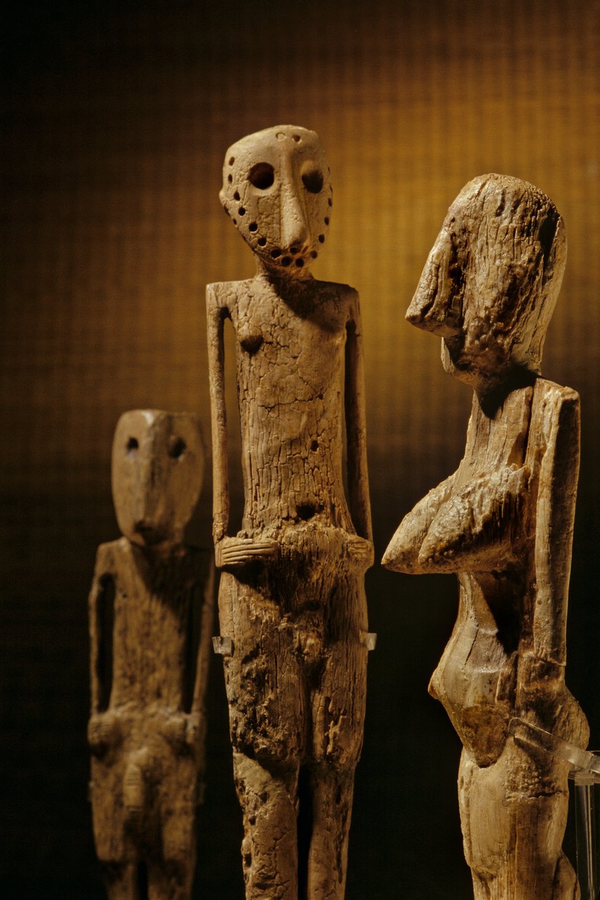 Flodhest og elefant elfenbensfigurer, 2 fod høje, fra Beersheba-dalen, formede figurer... af Kenneth Garrett