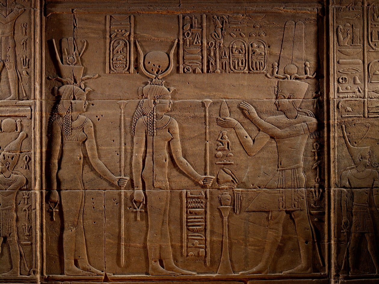 MM7836; Kleopatra; Egypten; Philae-templet; Aswan; Isis-templet; De sidste faraoer Ptolemaios I..., 2011 (foto) af Kenneth Garrett