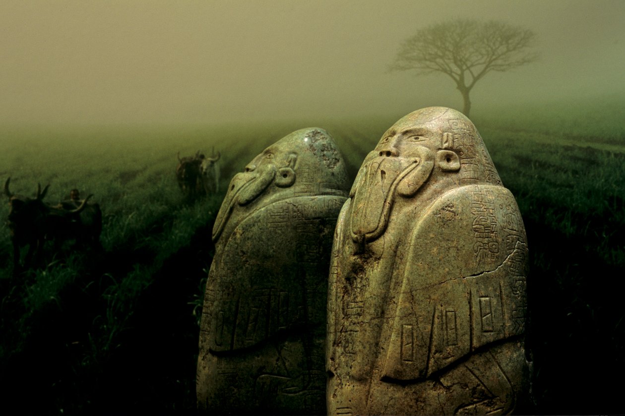 Nyt lys på olmekerne. 6" høj; Nefrit; Tuxtla Statuette af shaman; med andemaske... af Kenneth Garrett