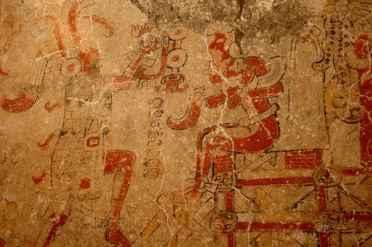 Præst kroner kongen på tronbestigelsestronen, tidligt førklassisk vægmaleri, Maya; Maya..., 2002 (foto) af Kenneth Garrett
