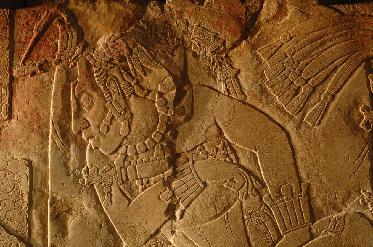Tronbænk i tempel 19, Palenque, Mexico, udskæring af Akhal Mo Nab, 2005 (foto) af Kenneth Garrett