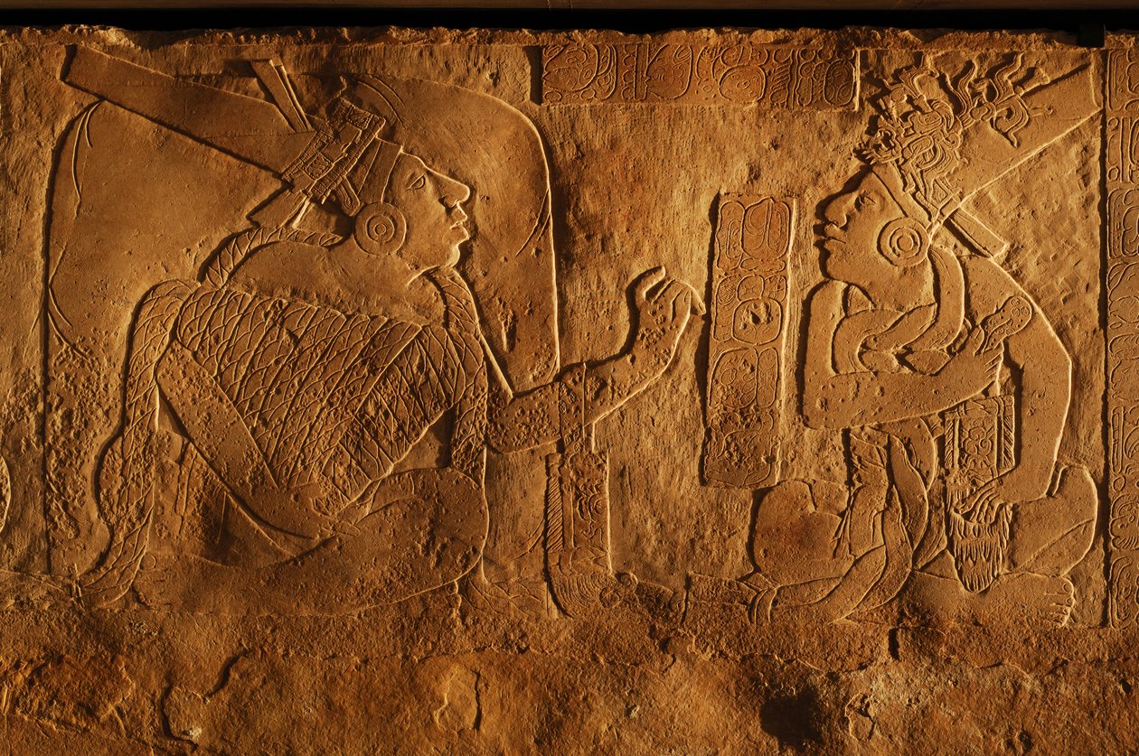 Tronbænk i tempel 19, Palenque, Mexico, udskæring af Akhal Mo Nab, 2005 (foto) af Kenneth Garrett