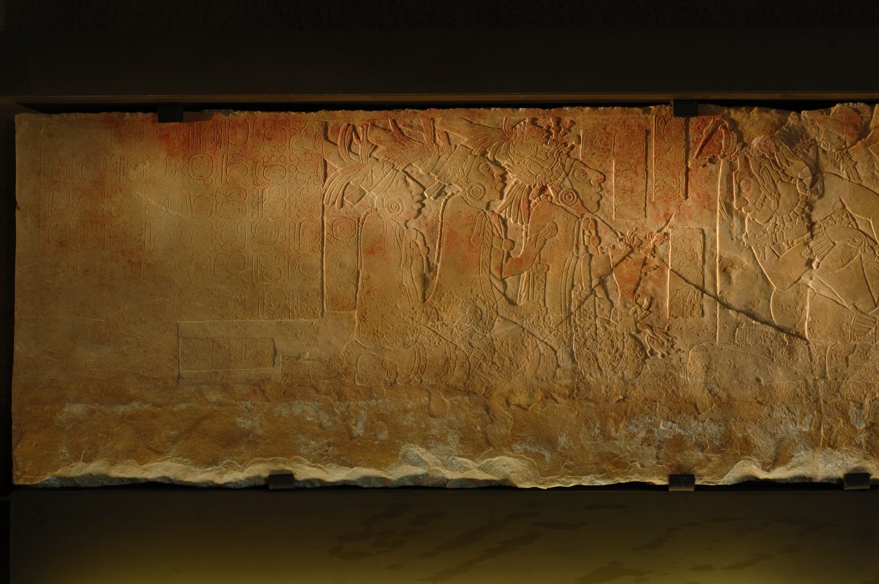 Tronbænk i tempel 19, Palenque, Mexico, udskæring af Akhal Mo Nab, 2005 (foto) af Kenneth Garrett